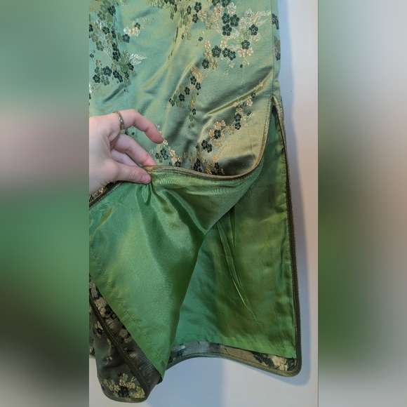 Qi Pao - Picture 2 of 10